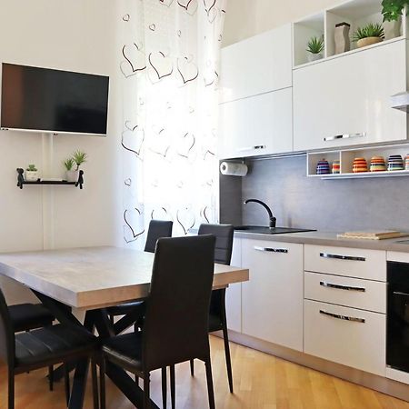 Cenisio Comfort House Милано Екстериор снимка