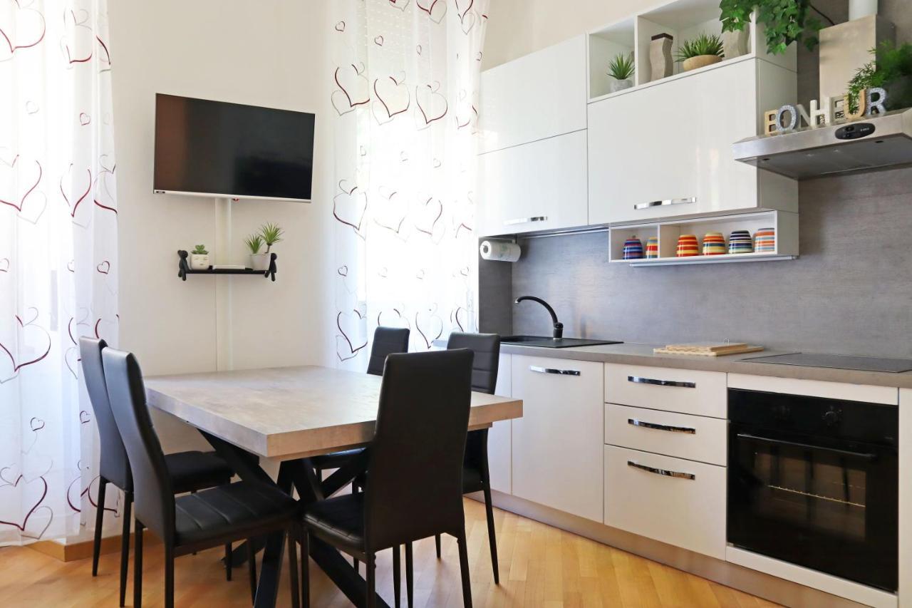 Cenisio Comfort House Милано Екстериор снимка